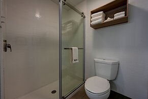Country Inn & Suites by Radisson, Pierre, SD