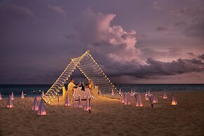 ROBINSON MALDIVES - Adults only - All Inclusive