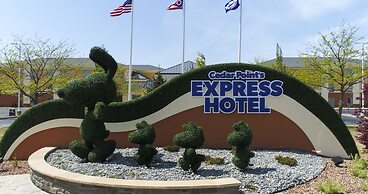 Cedar Point's Express Hotel