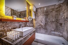 Baia Lara Hotel