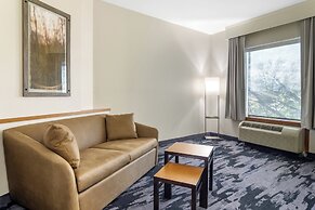 Fairfield Inn & Suites by Marriott Commerce