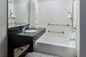 Fairfield Inn & Suites by Marriott Commerce