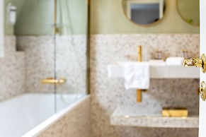 Queens Boutique Hotel