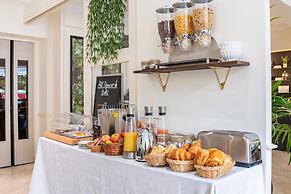Queens Boutique Hotel