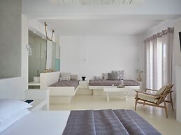 Myconian Sunrise Relais & Chateaux Hotel