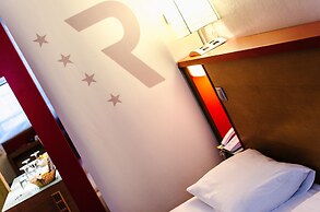 Royal Park Boutique Hotel