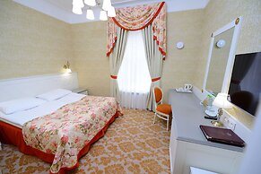 Cronwell Inn Stremyannaya