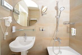 Cronwell Inn Stremyannaya