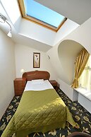 Cronwell Inn Stremyannaya