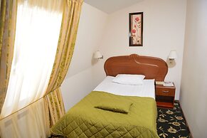 Cronwell Inn Stremyannaya