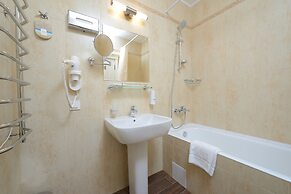 Cronwell Inn Stremyannaya