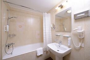 Cronwell Inn Stremyannaya