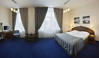 Cronwell Inn Stremyannaya