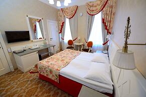 Cronwell Inn Stremyannaya