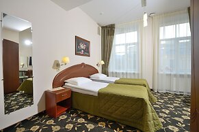 Cronwell Inn Stremyannaya