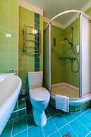 Cronwell Inn Stremyannaya