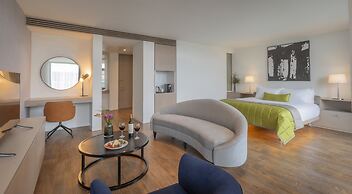The Gibson Hotel