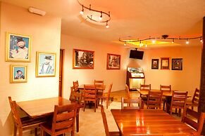 Clarion Suites Roatan at Pineapple Villas