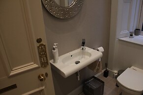 Highfield Guest House