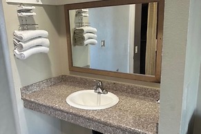 Heritage Inn and Suites