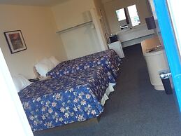 Empress Inn and Suites by The Falls