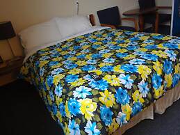 Empress Inn and Suites by The Falls