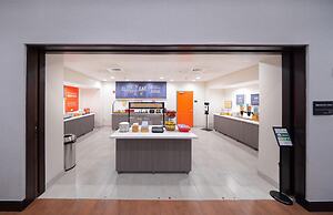 Hampton Inn & Suites Seattle/Kent,WA