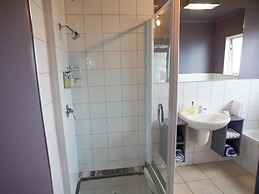 Asure Colonial Lodge Motel