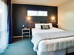 Asure Colonial Lodge Motel