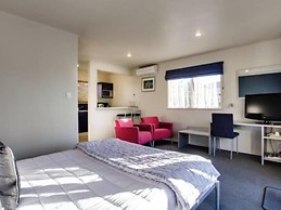 Asure Colonial Lodge Motel