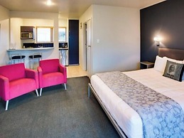 Asure Colonial Lodge Motel