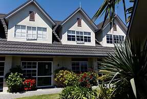 Asure Colonial Lodge Motel