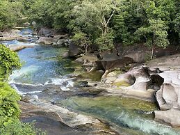 Reef Gateway Apartments