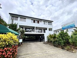 Reef Gateway Apartments