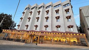 Sharah Mountains Hotel