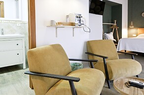 Cases Noves - Adults Only