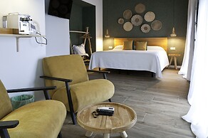 Cases Noves - Adults Only