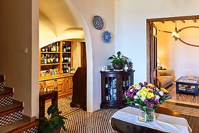 Cases Noves - Adults Only