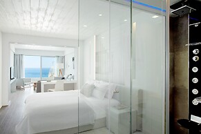 Lichnos Beach Hotel & Suites