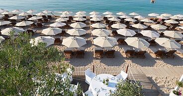 Lichnos Beach Hotel & Suites