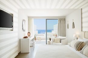 Lichnos Beach Hotel & Suites