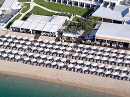 Lichnos Beach Hotel & Suites