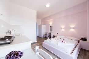 Stratos Studios & Apartments