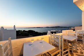 Stratos Studios & Apartments