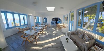 Stratos Studios & Apartments