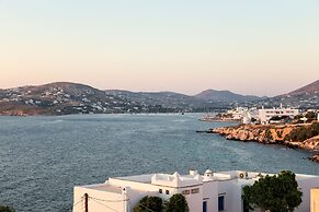 Stratos Studios & Apartments