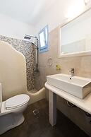 Stratos Studios & Apartments