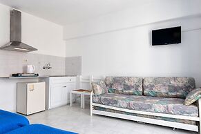 Stratos Studios & Apartments