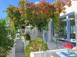 Stratos Studios & Apartments