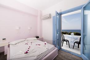 Stratos Studios & Apartments